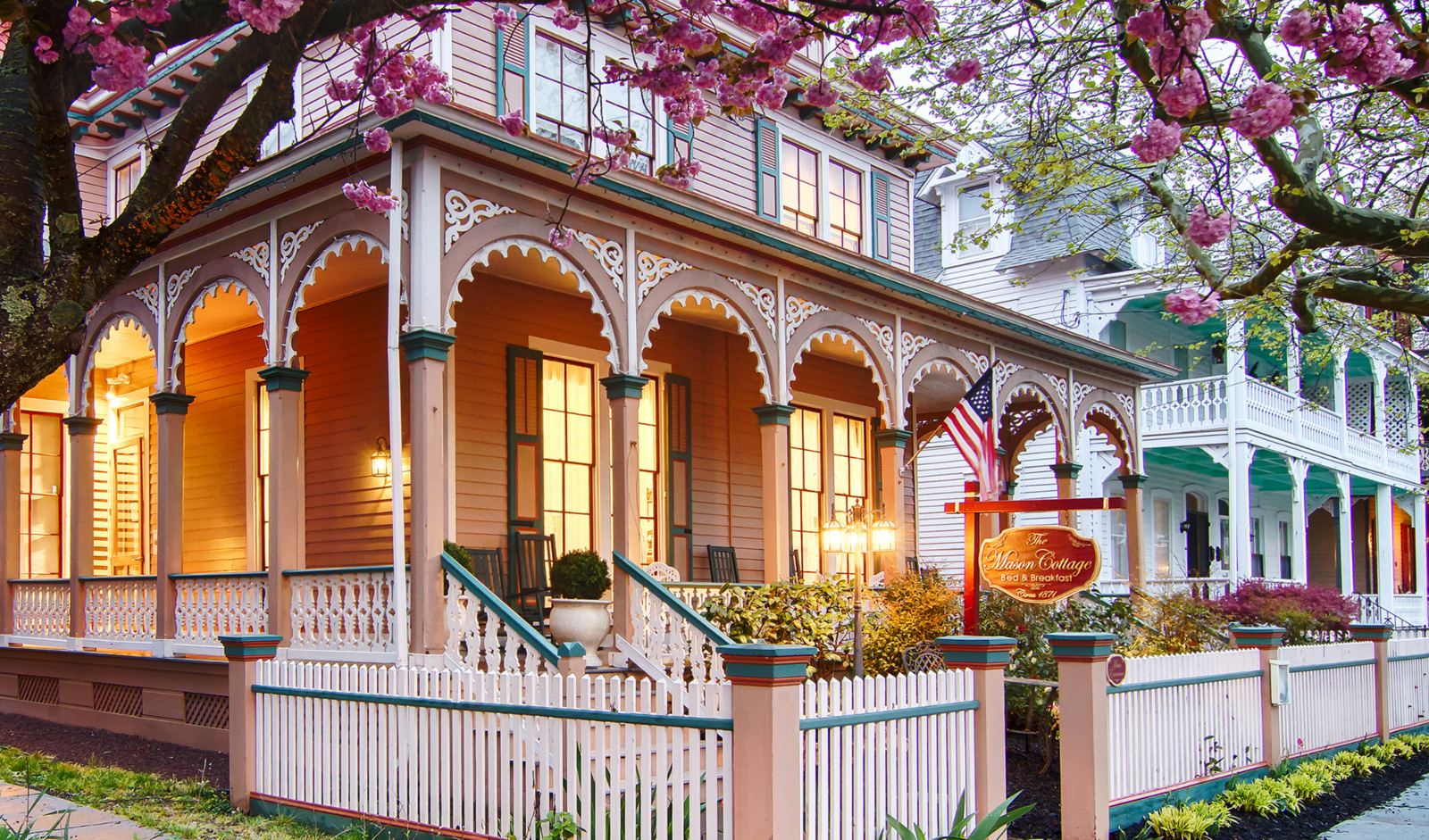 The Mason Cottage exterior in daytime